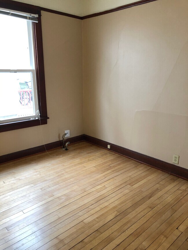 Foto del edificio - 1107 E Gorham St