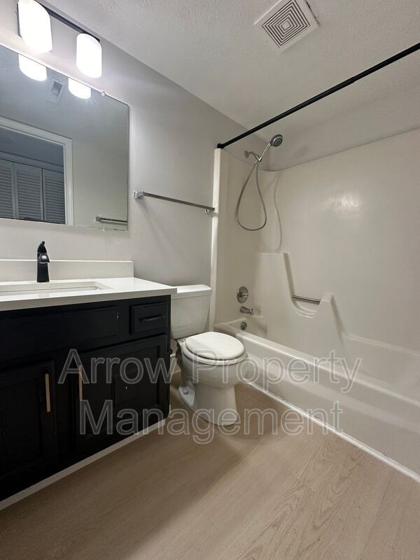 Foto del edificio - 3331 Holdrege St