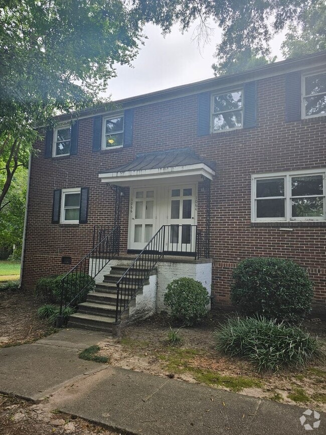 Building Photo - 1064 Nichols Dr