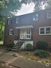 Building Photo - 1064 Nichols Dr