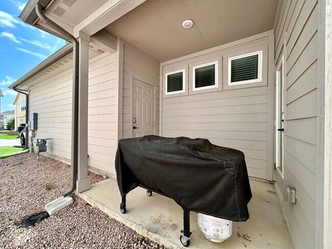 Foto del edificio - 856 Lone Peak Wy