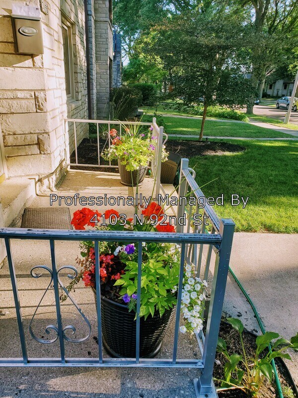 Primary Photo - 3155 N 50th St