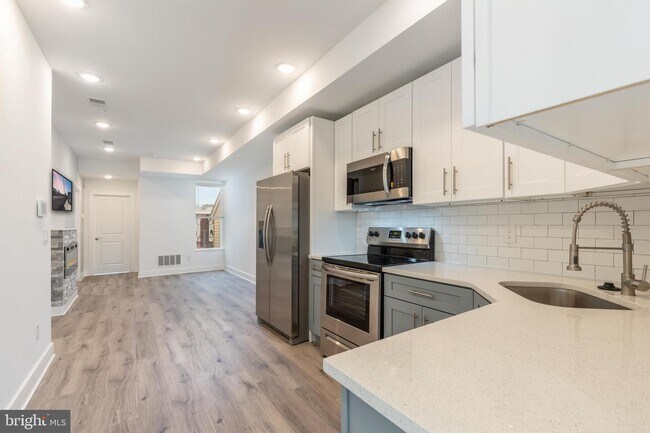 Foto del edificio - 1423 N 8th St