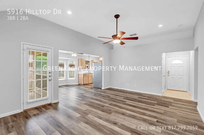 Building Photo - 5916 Hilltop Dr