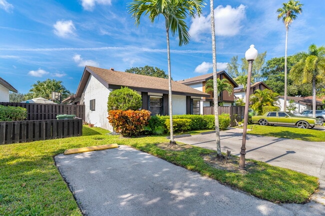 Foto del edificio - 1420 W Sandpiper Cir