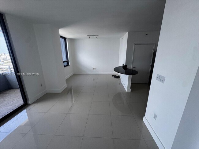 Foto del edificio - 1330 West Ave