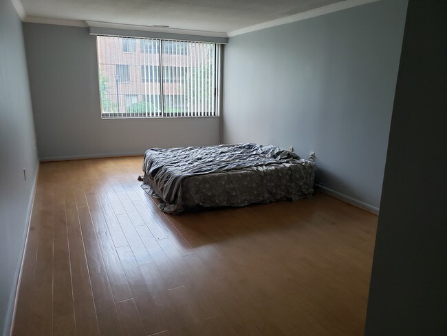 Foto del edificio - 404 Paradise Rd