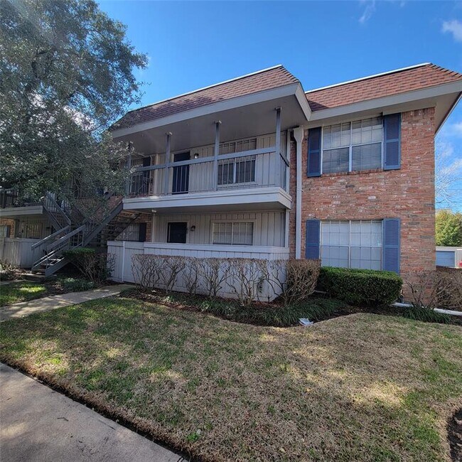 Building Photo - 2250 Bering Dr