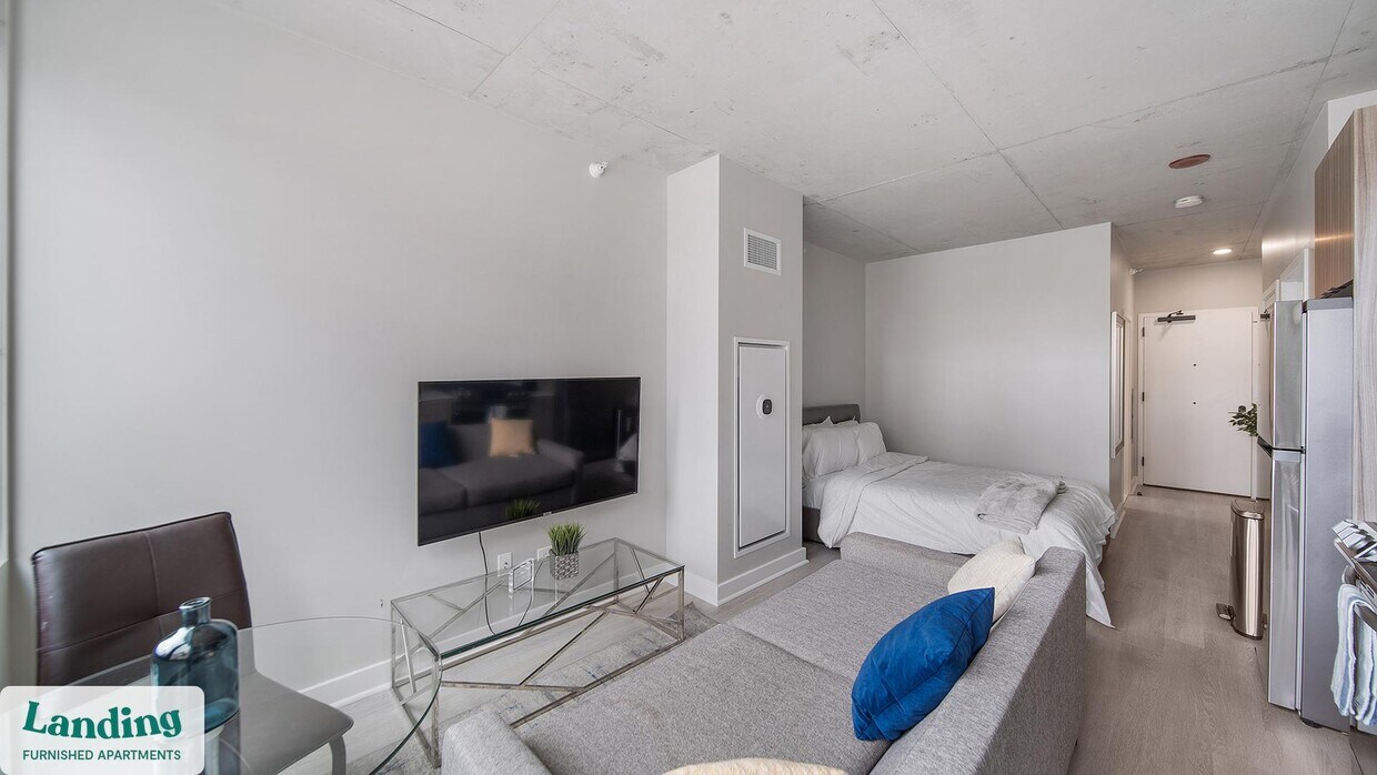 Foto principal - 4611 N Broadway