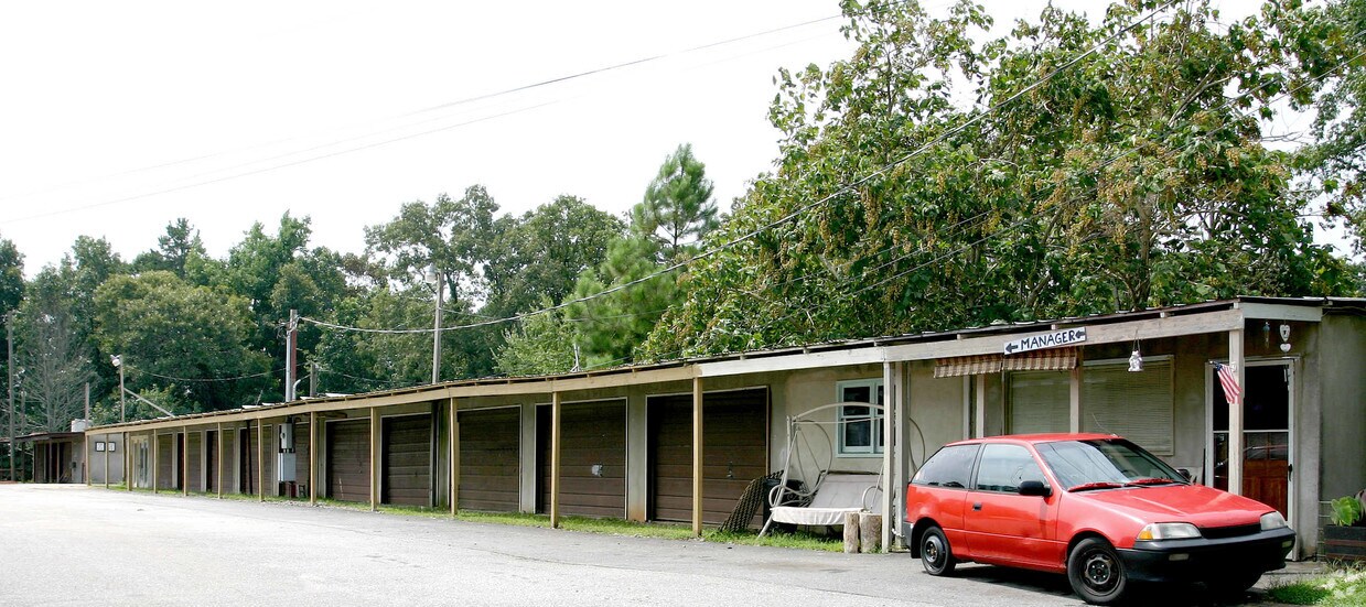 Shady Grove Campground Apartments in Cumming, GA
