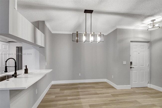 Building Photo - 2206 Tuscany Way