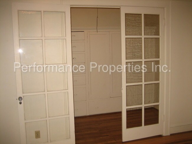 Foto del edificio - 1424 SW Montgomery St
