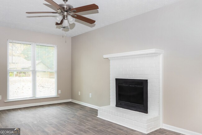 Building Photo - 8947 Gardener Dr