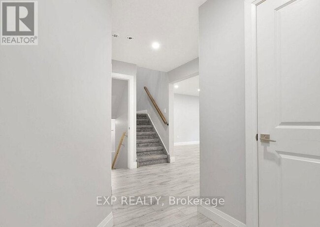 Building Photo - 61 Vienna Rd