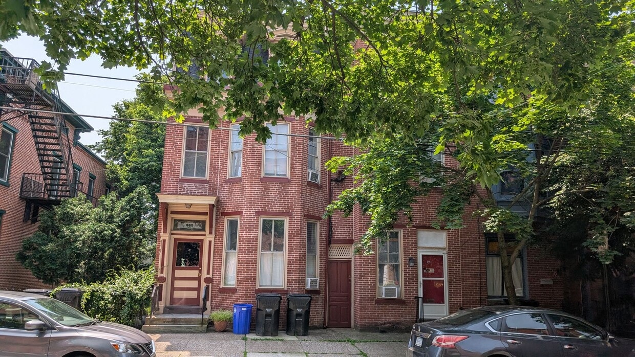 Primary Photo - Boas Street Commons