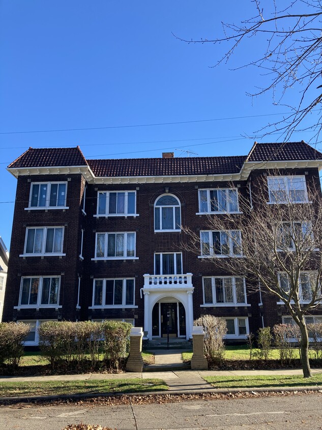 Foto principal - 2600 Hampshire Rd