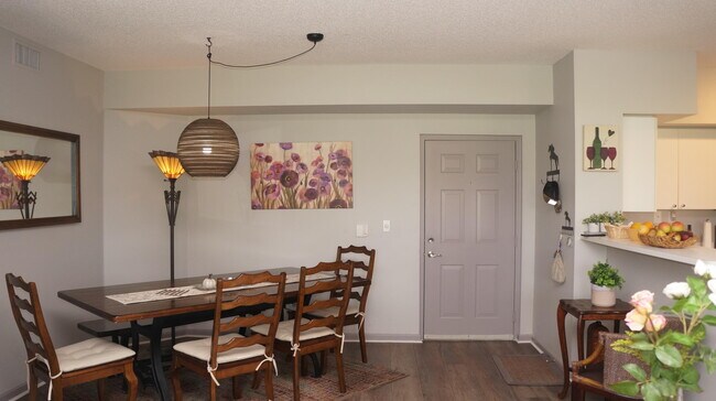 Foto del edificio - 11720 St Andrews Place