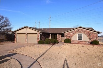 Building Photo - 6705 SW Chaucer Dr