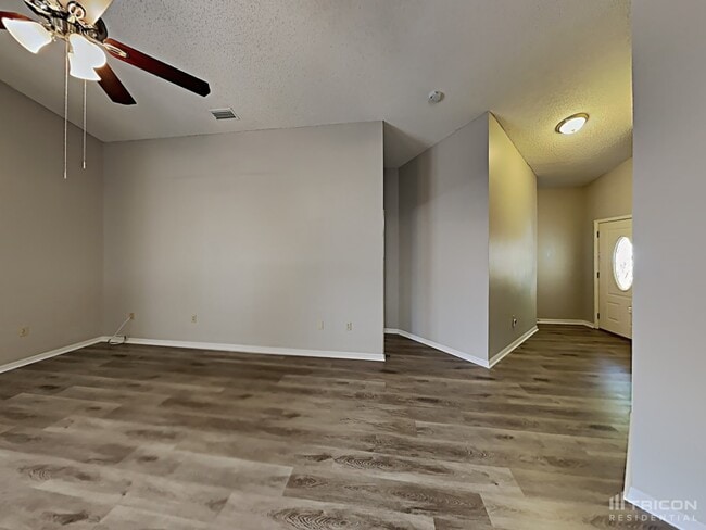 Building Photo - 2715 Wilder Park Dr