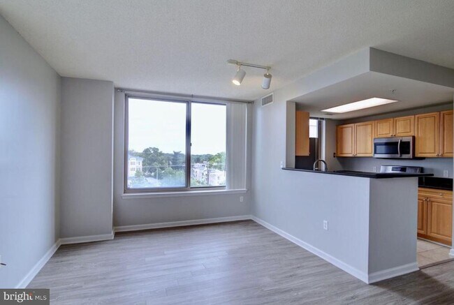 Foto del edificio - 2726 Gallows Rd