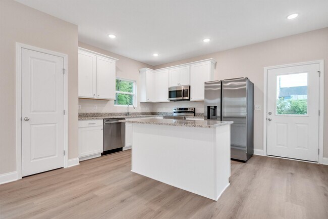 Foto del edificio - 2470 E 21st St