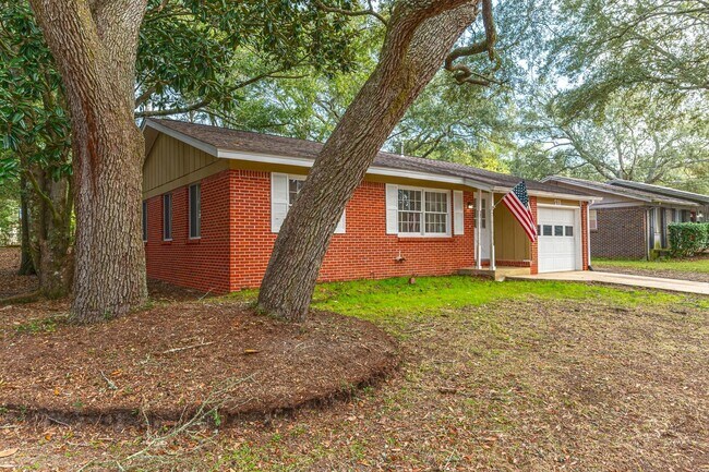 Foto del edificio - Renovated 3 bedroom house in Niceville!
