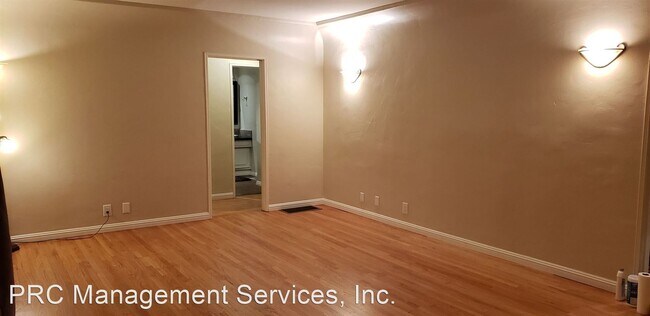 Foto del edificio - 4 br, 3 bath House - 3305 W. Clark Ave.