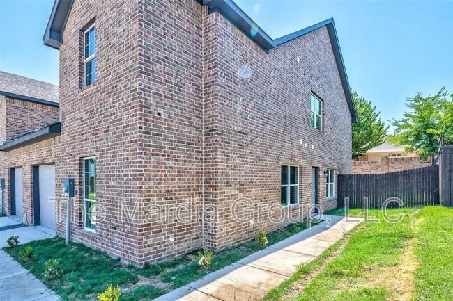 Foto del edificio - 1110 Woburn Dr