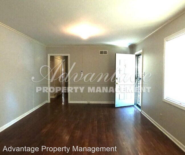 Building Photo - 3 br, 1.5 bath House - 3500 Hanna Dr.
