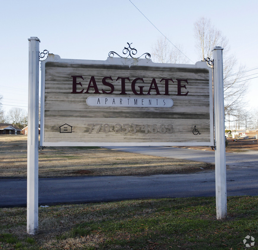 Sign - Eastgate Apartments