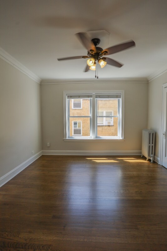 Photo - 5740 S Stony Island Ave (Chicago, IL)