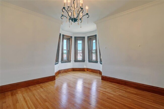 Building Photo - 412 Angell St