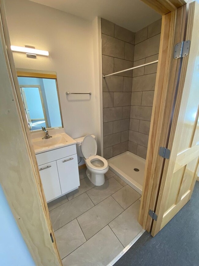 Building Photo - Studio in Richmond Village - Available Nov...