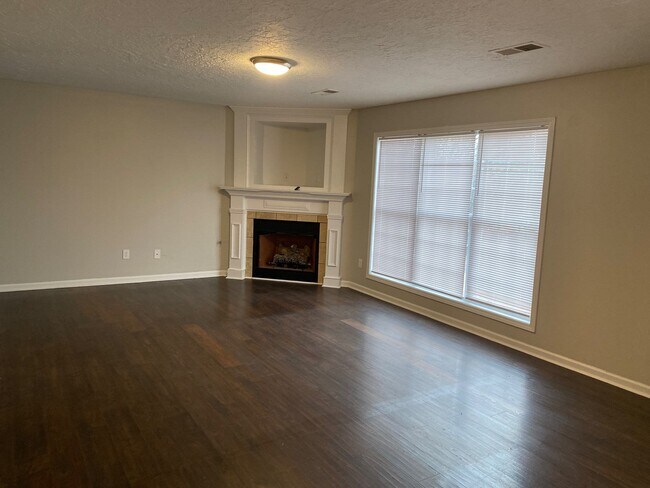 Foto del edificio - 68 Old Oak Cir