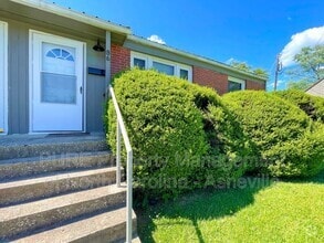 Building Photo - 86 Trowbridge Ln
