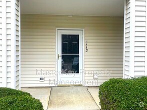 Building Photo - 1113 Chenille Dr