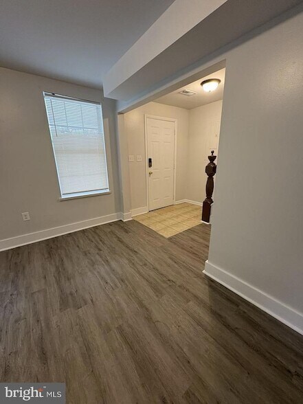 Foto del edificio - 833 Erie St