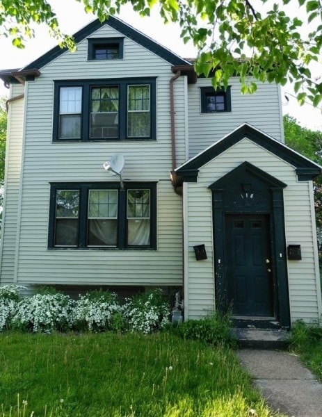 Primary Photo - 116 Jewett Ave