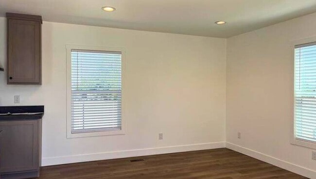 Building Photo - 1431 N French St