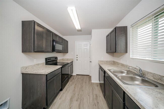 Foto del edificio - 304 Blue Crane St