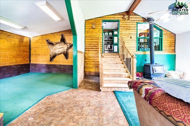 Foto del edificio - Century 21 Gold Rush - 2 bed, 1 bath (Fairbanks)