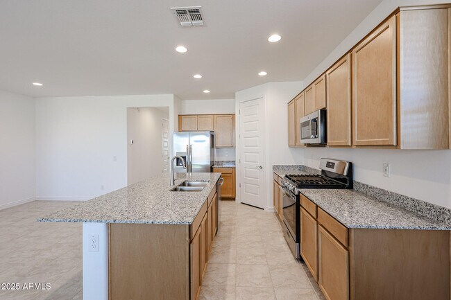 Building Photo - 25237 N 172nd Dr