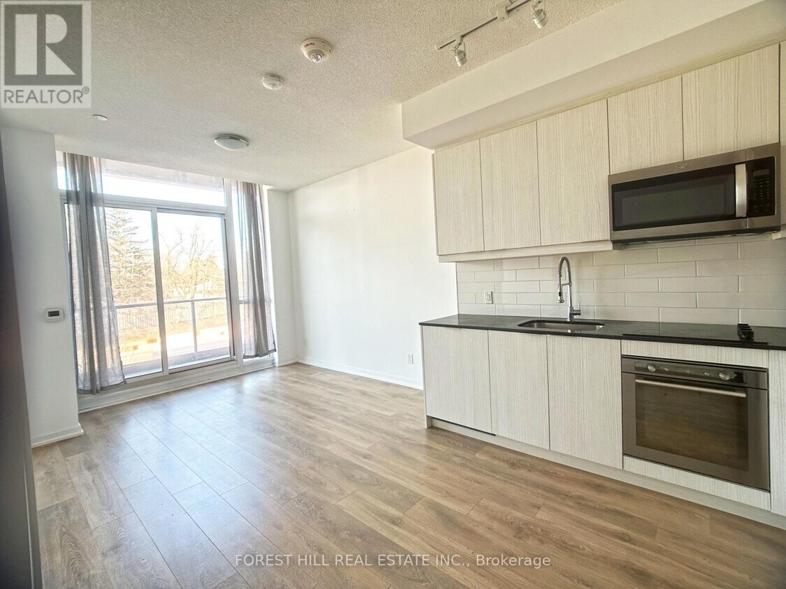 Primary Photo - 36 Forest Manor Rd