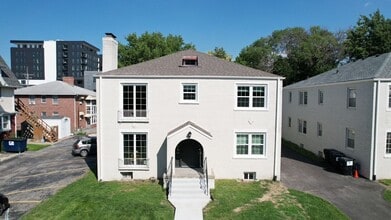 Building Photo - 411 S 38th Ave