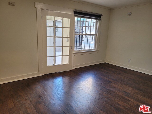 Foto del edificio - 4748 Elmwood Ave