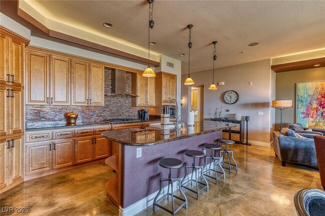 Building Photo - 9216 Tesoras Dr