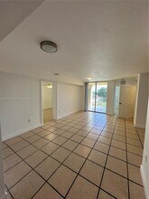 Building Photo - 814 NW 36th Ave
