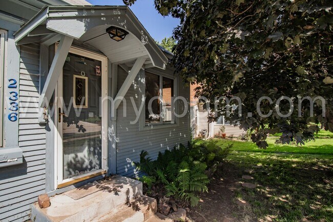 Foto del edificio - Lovely 2 Bedroom / 1 Bathroom Home | Benson