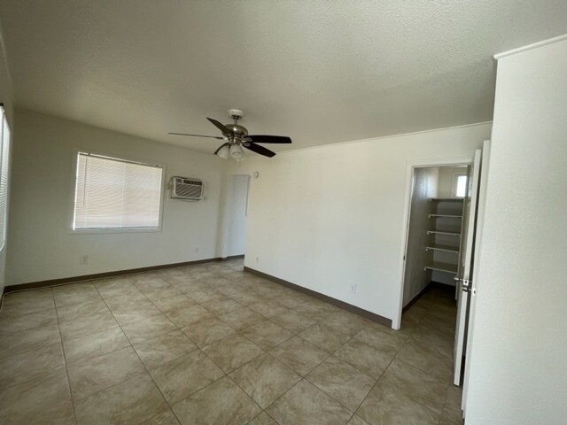 Building Photo - 6433 Cholla Ave