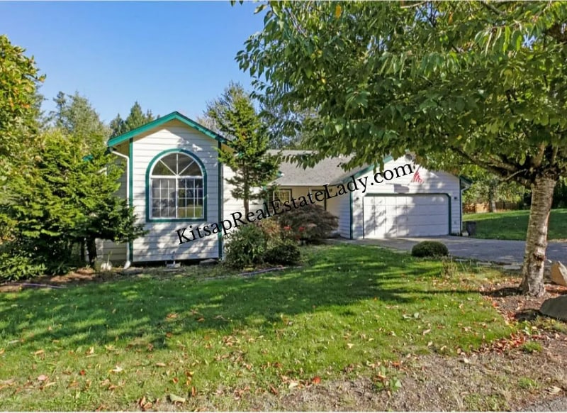 2181 Steamboat Loop E, Port Orchard, WA 98366 House Rental in Port